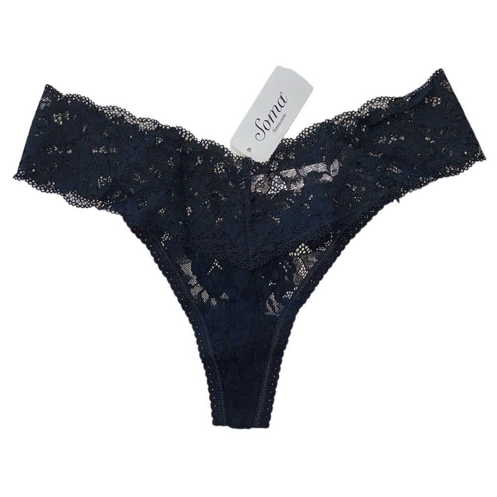 NWT FREE w/ $15 Purchase! SOMA Black Embraceable Signature Lace Thong Size Small